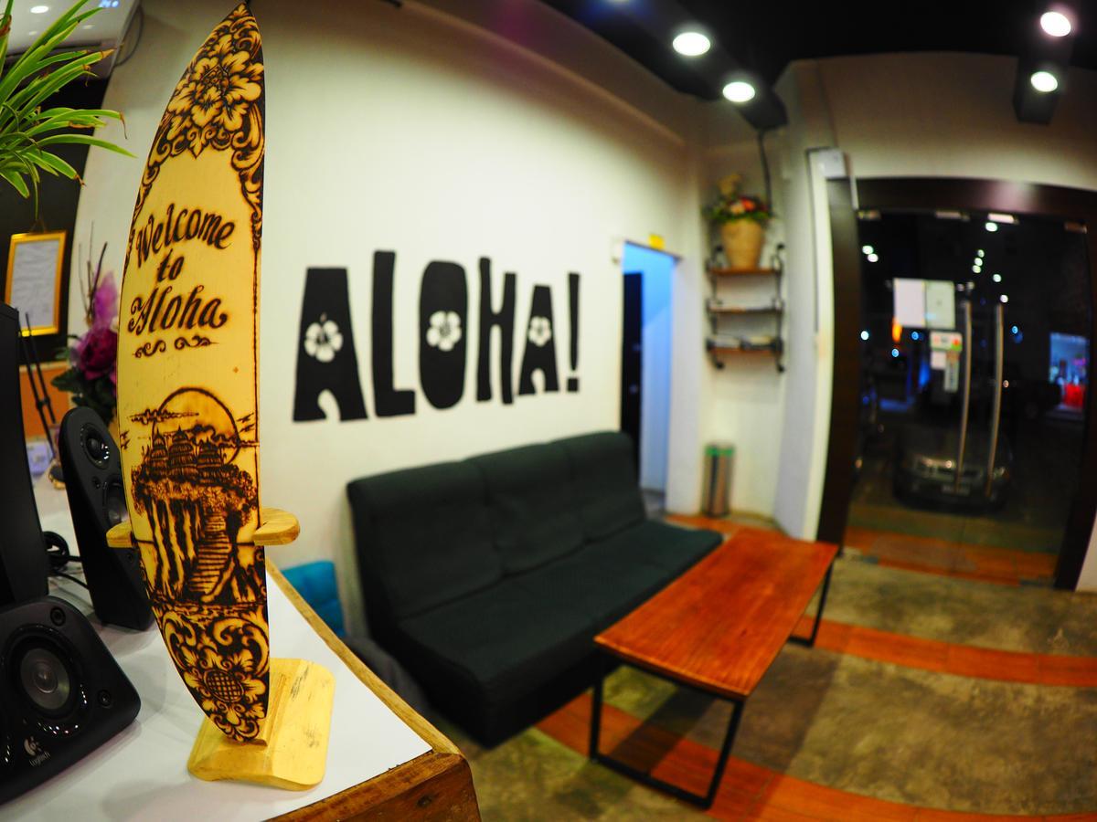 Aloha Capsule Hostel Semporna Exterior photo